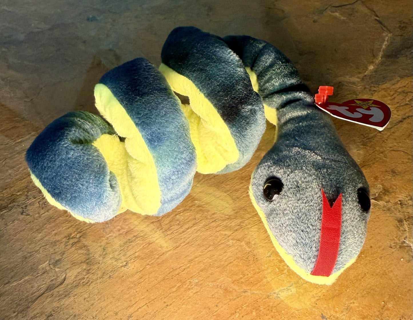 Ty Beanie Baby - HISSY the Snake