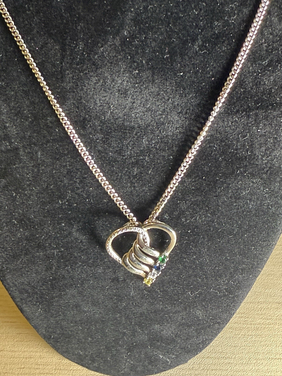personalized heart-shaped mother's or family necklace with engraved names