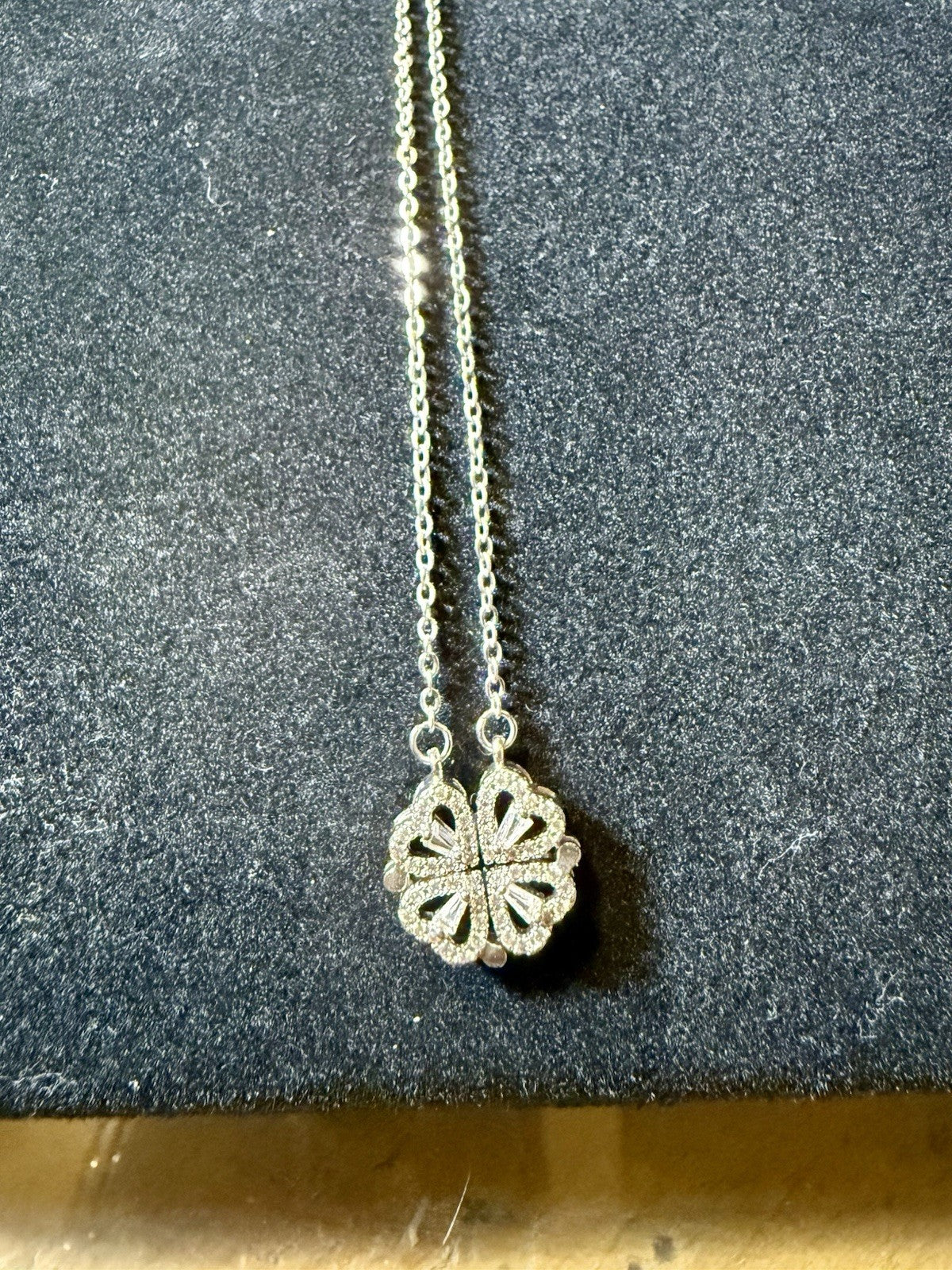 4 Leaf Clover Magnetic Heart Necklace