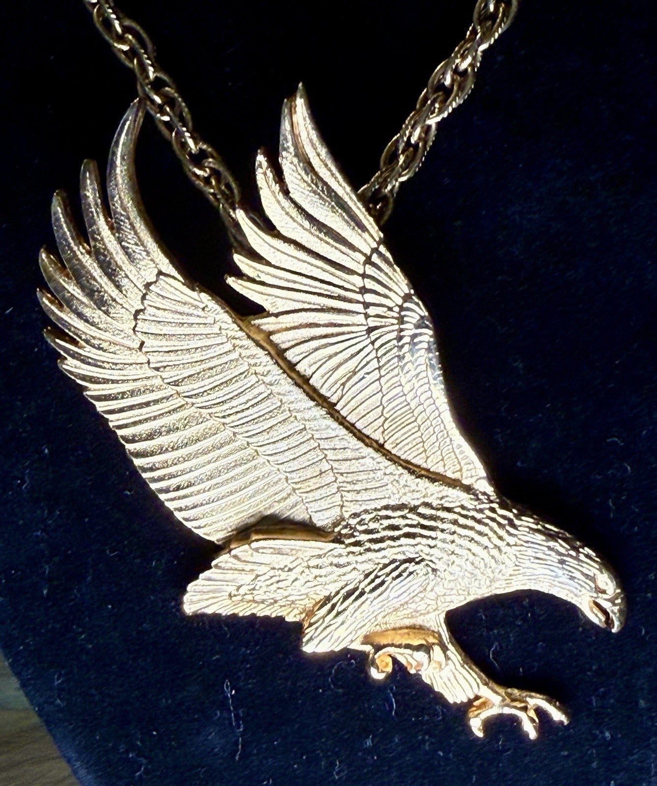 Gold Tone 3 1/2" Eagle Pendant & 24" Gold Tone Link Chain