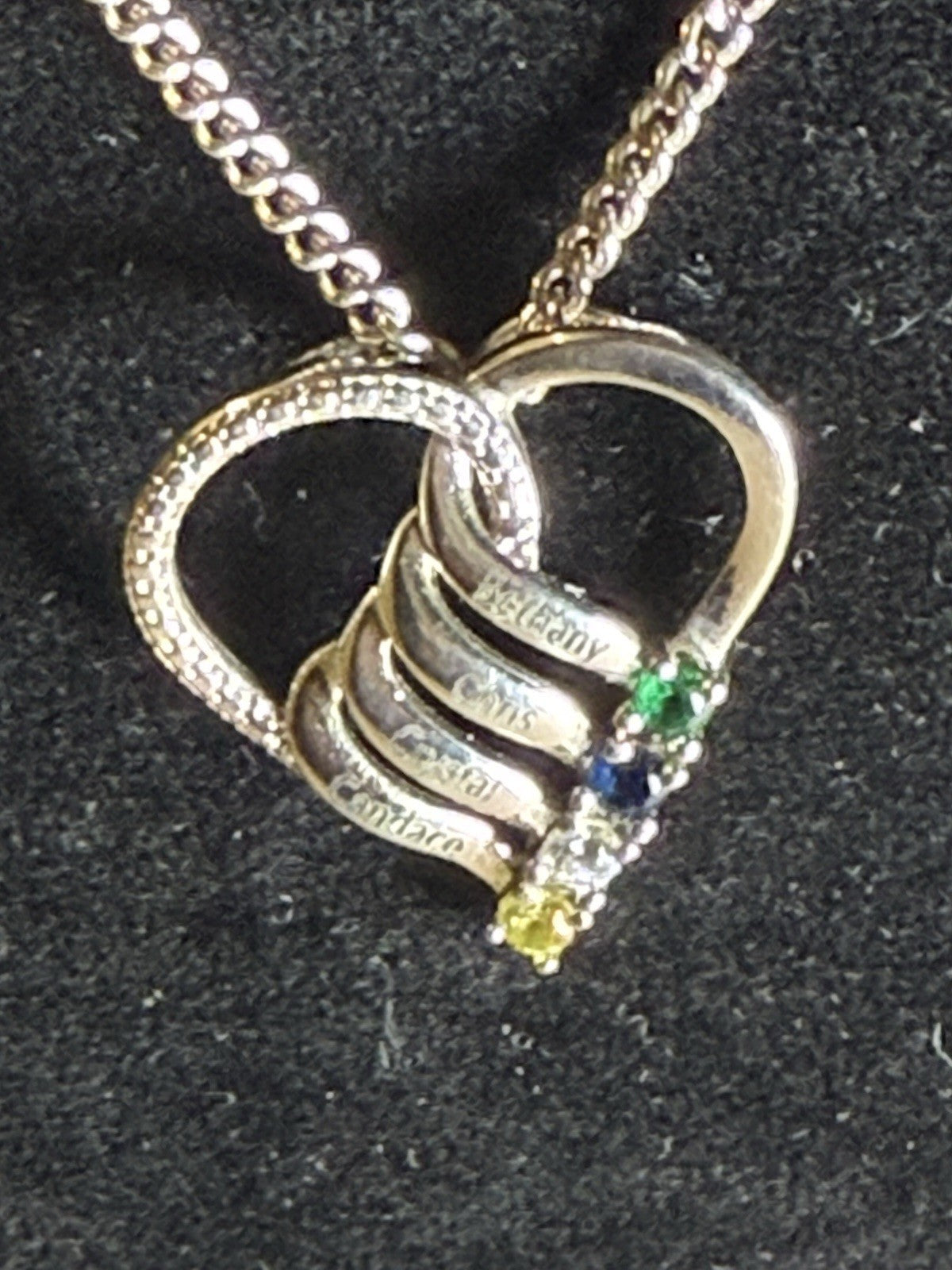 personalized heart-shaped mother's or family necklace with engraved names