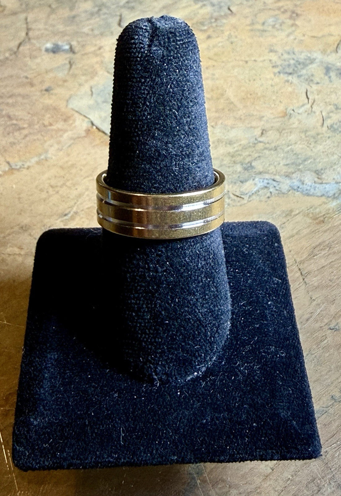 Men’s Gold Tone Stainless Steel Wedding Band- Size 11