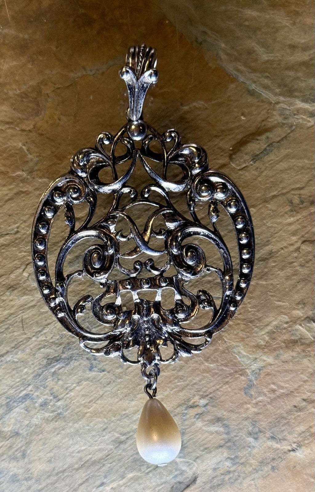  Vintage Avon "Medallion Pendant" 1974