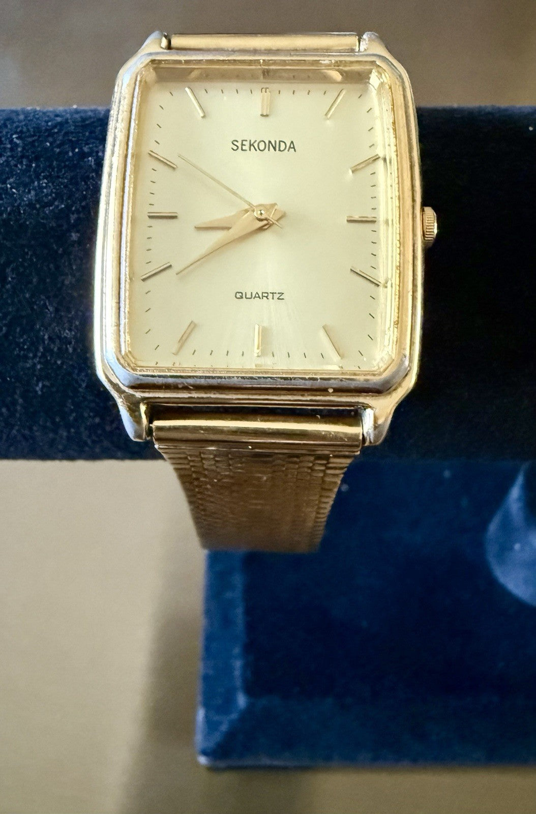 Vintage Sekonda Quartz Watch