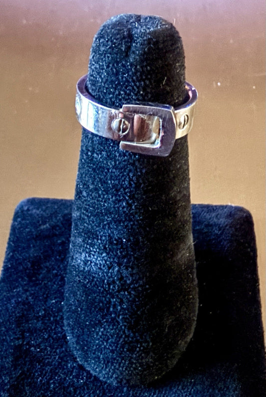 Silver Tone Ring - Size 5.5