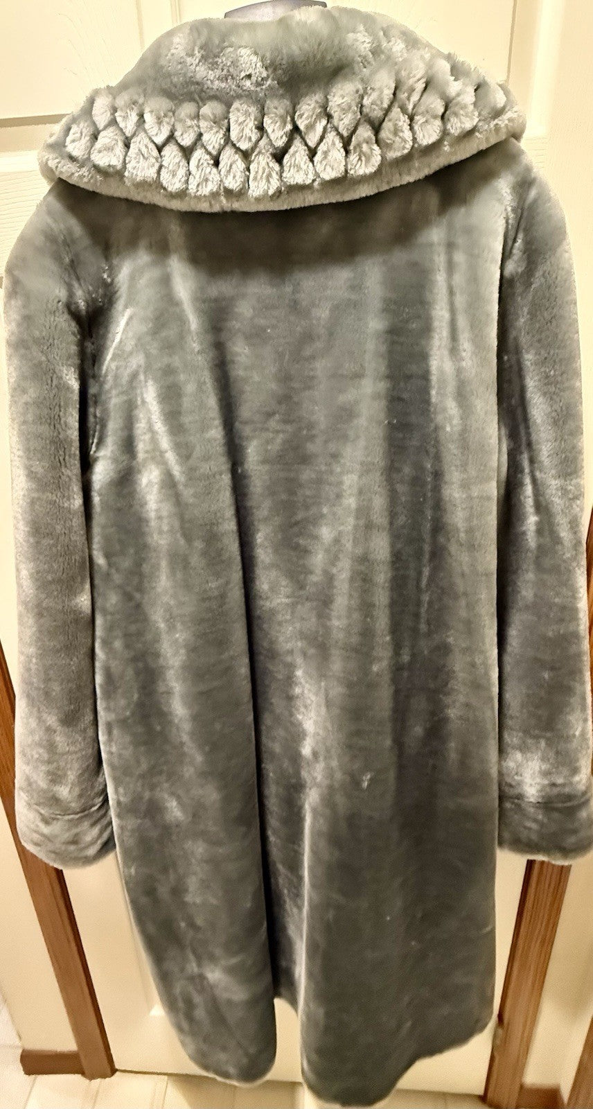 Vintage  Donna Lepure Faux Fur Coat 