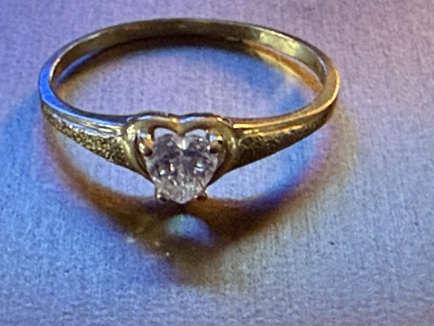 Vintage 10K Heart Solitaire Ring-size 7 (1.33gms)