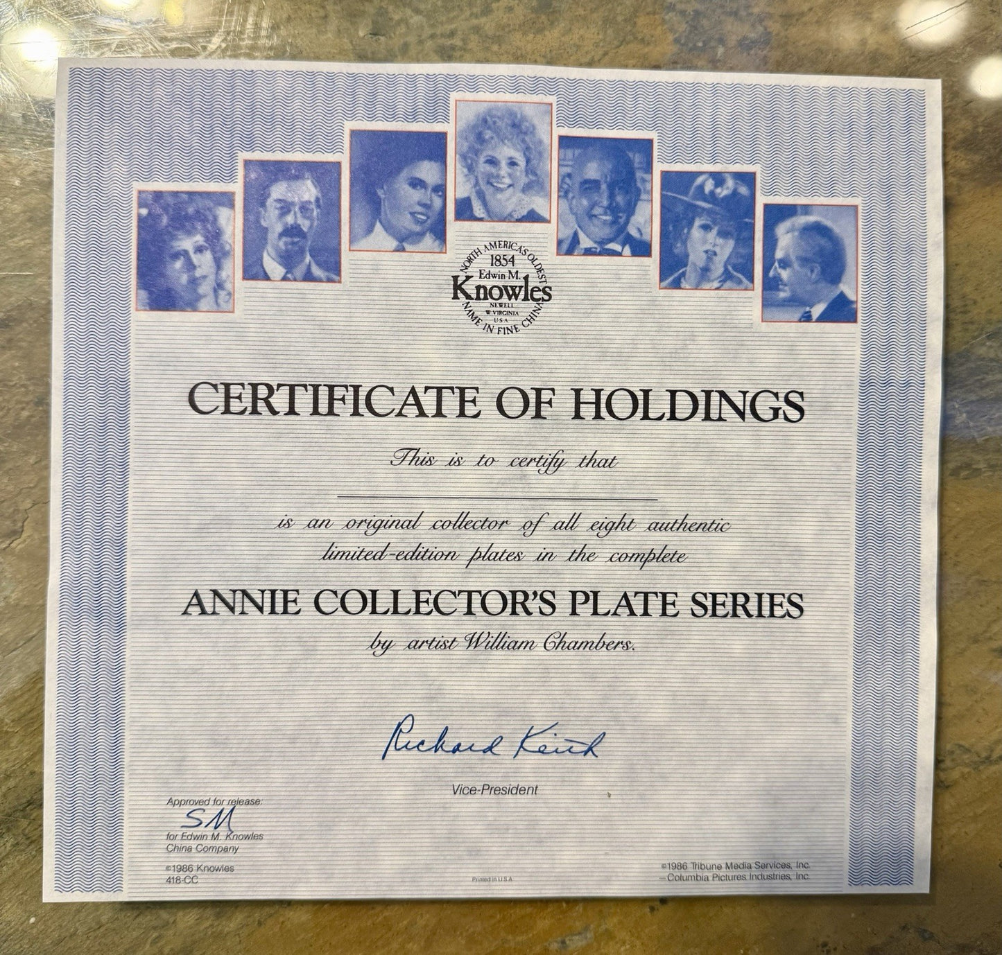 Vintage “Annie and Daddy Warbucks: The Finale" Knowles Collector Plate