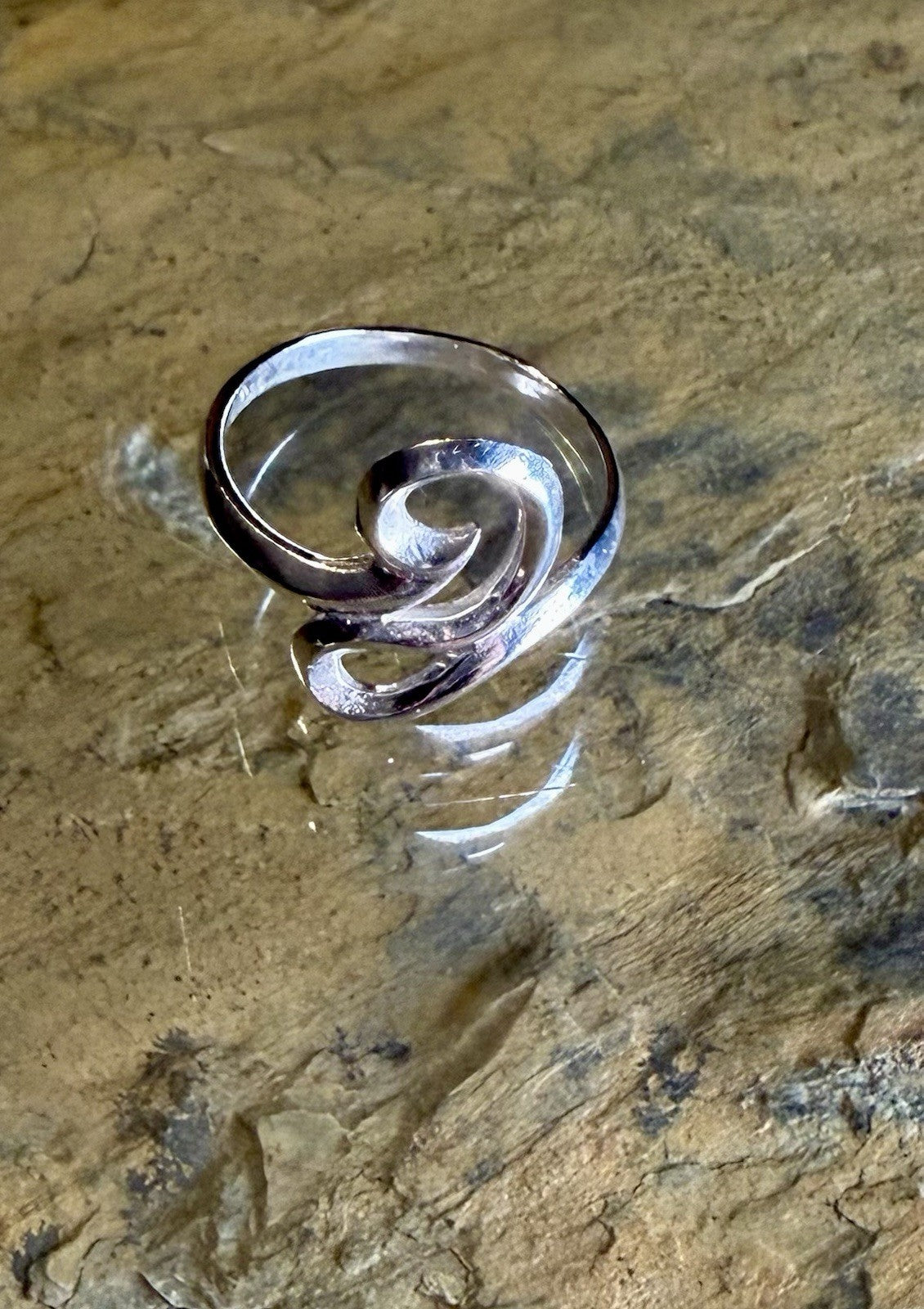 Vintage Sterling Silver Ring- Size 8.5