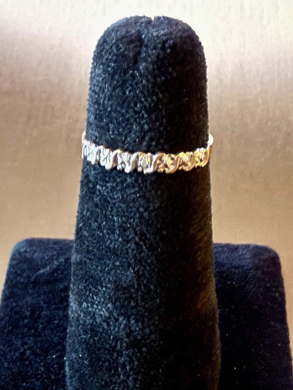 Vintage 10K Yellow Gold Diamond Band (1.00g) -Size 6