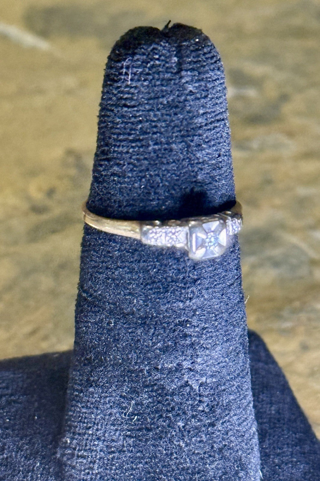 Vintage 14K Yellow Gold Engagement Ring- Size 7.25 (1.35g)