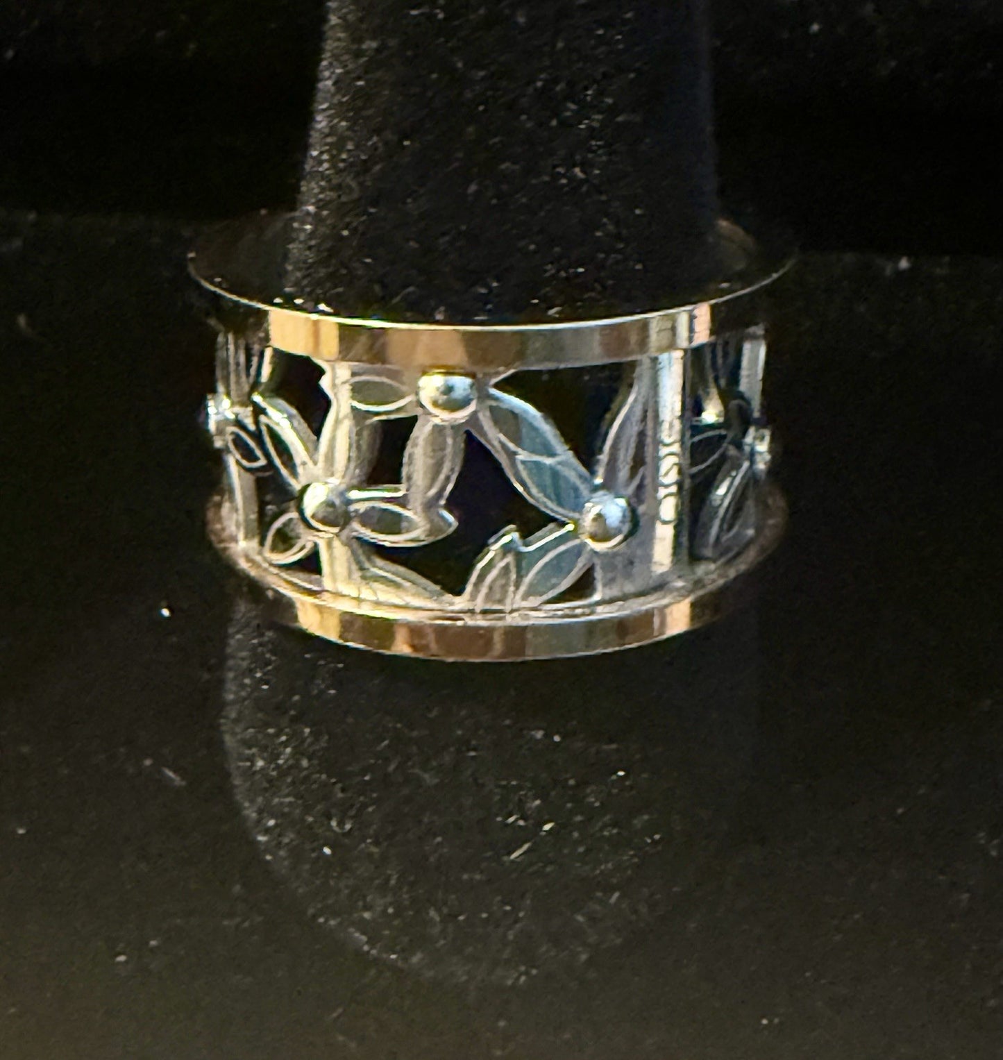 Silver and Gold Tone Ring - Size 9