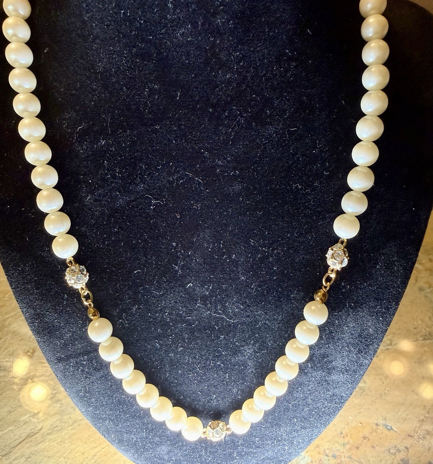 Vintage Avon Faux Pearl Necklace 