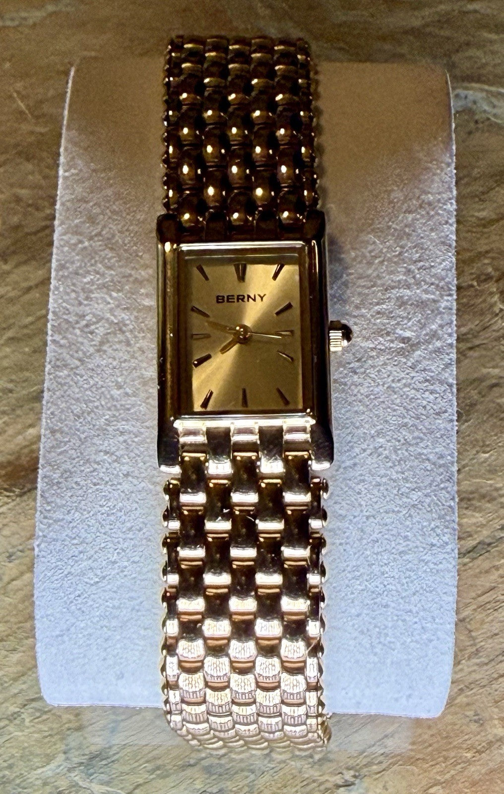 BERNY Women's Rectangular Quartz Gold Watch