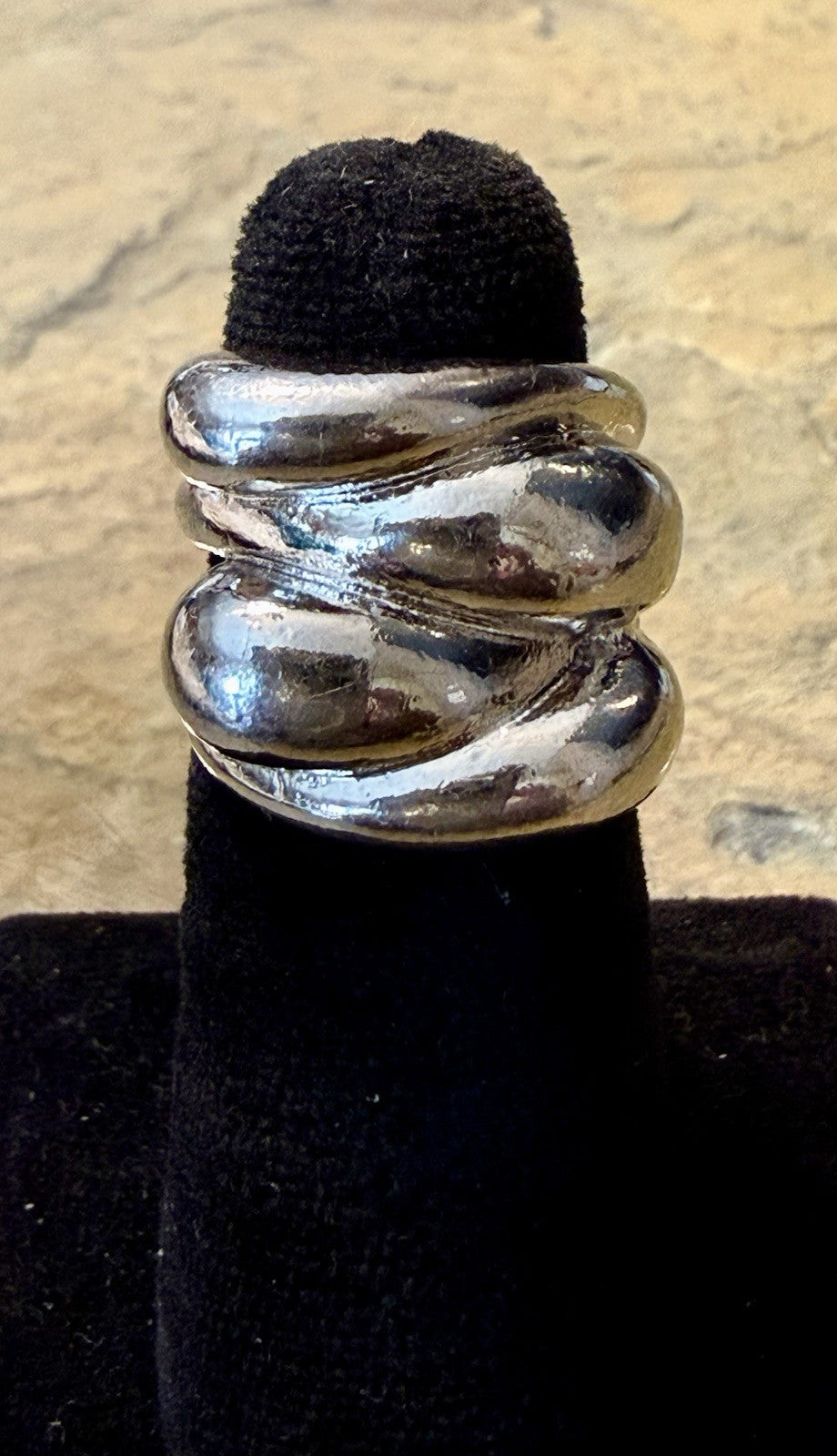 Silvertone Ring- Size 7.5