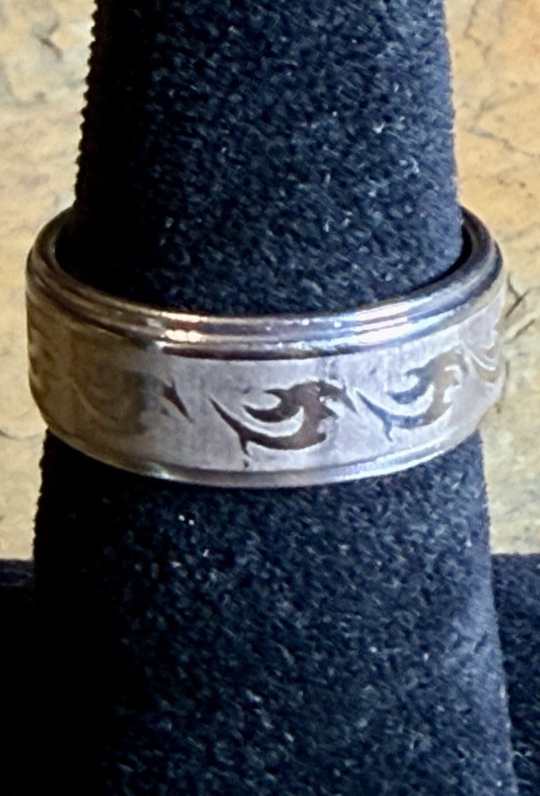 Men’s Stainless Steel Tribal Wave Wedding Band - Size 8