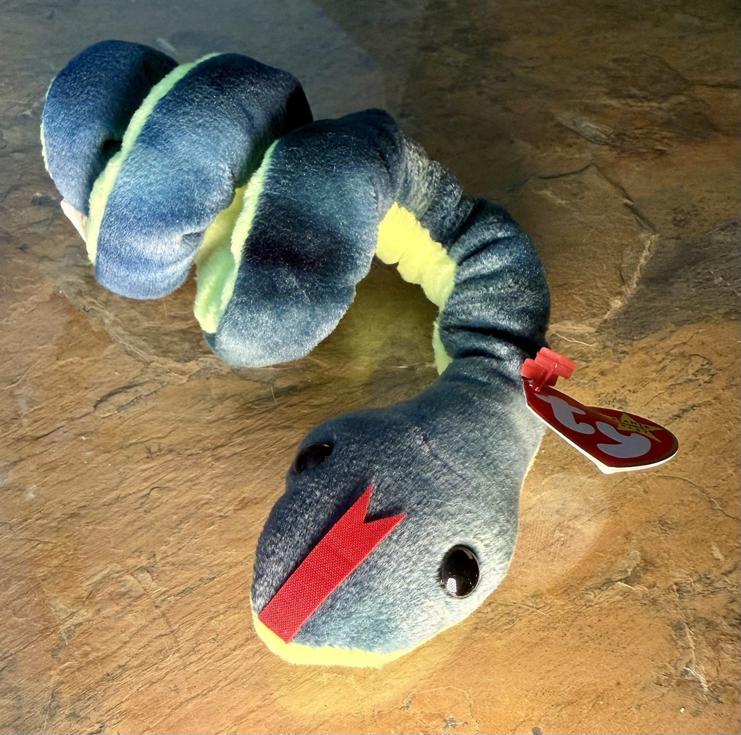 Ty Beanie Baby - HISSY the Snake