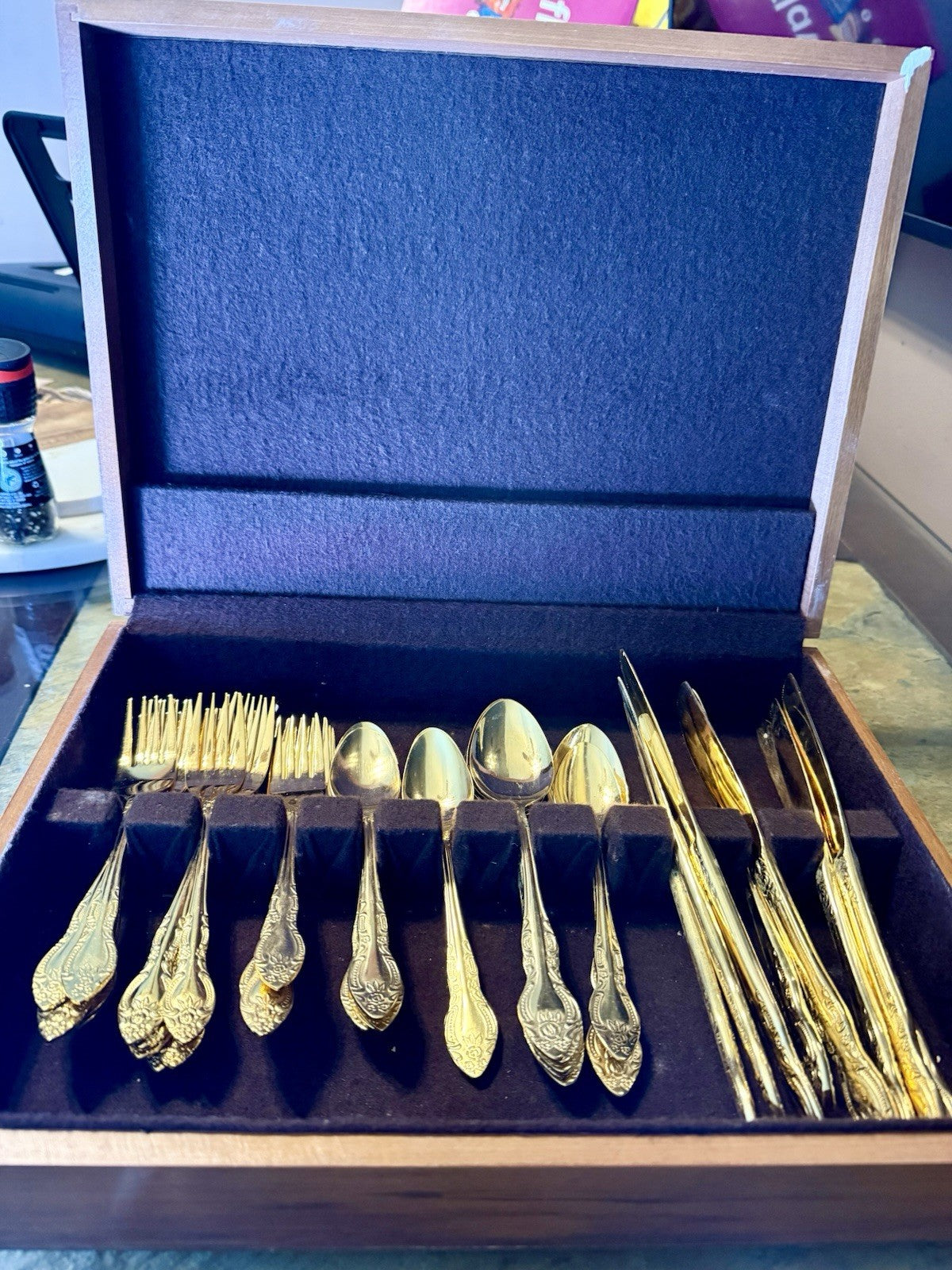 Vintage Rogers Silverplate Flatware Set Ornate Floral Handle in Wood Box