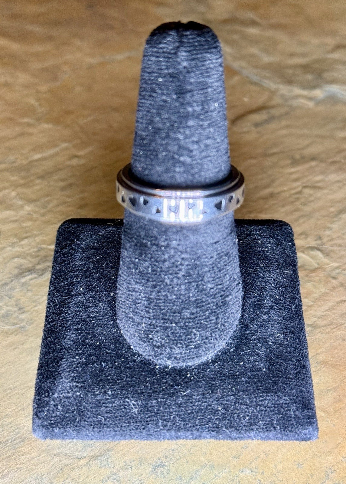 Men’s Stainless Steel Black Hearts Spinning Wedding Band -  Size10