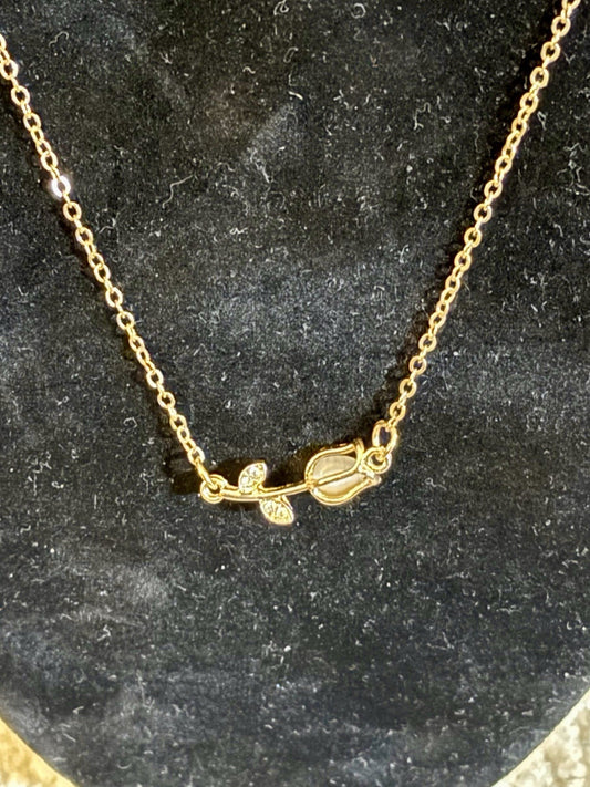 Gold Tone Tulip Flowers Necklace 