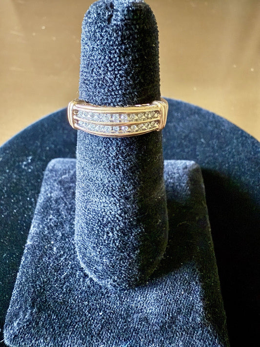Vintage 10K Yellow Gold Diamond Band - Size 6.75 (2.75g)