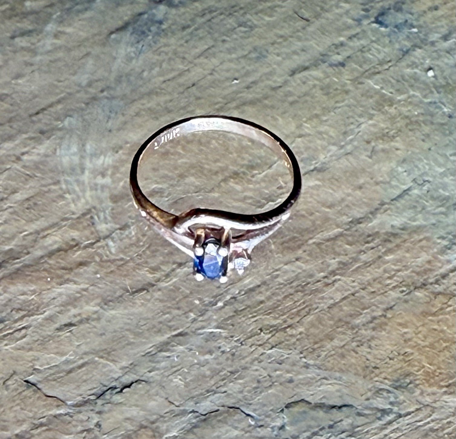 Vintage 10K Yellow Gold Diamond and Aquamarine Ring - Size 3.5