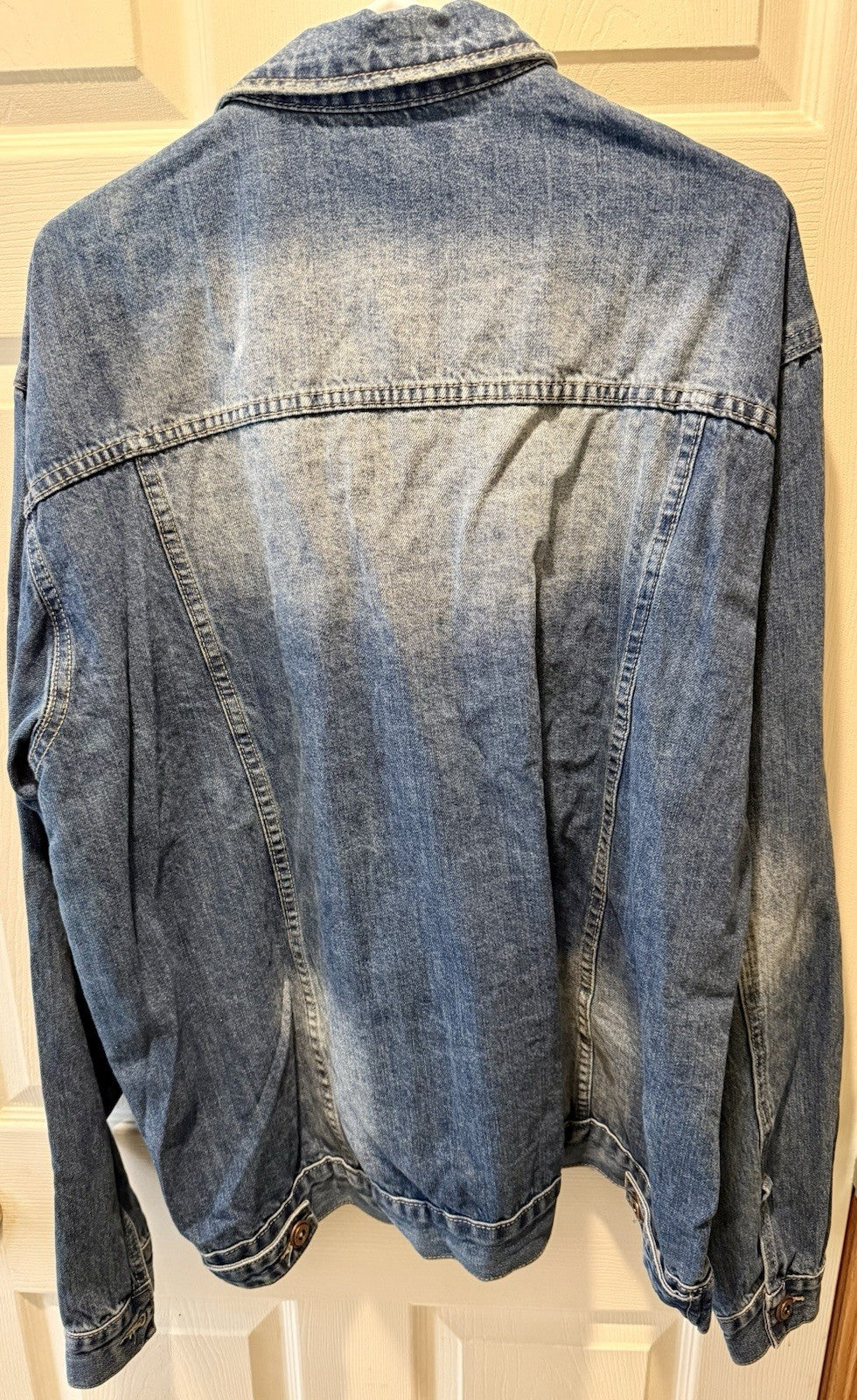 Men’s Retro Style Denim Jacket- Size XXL