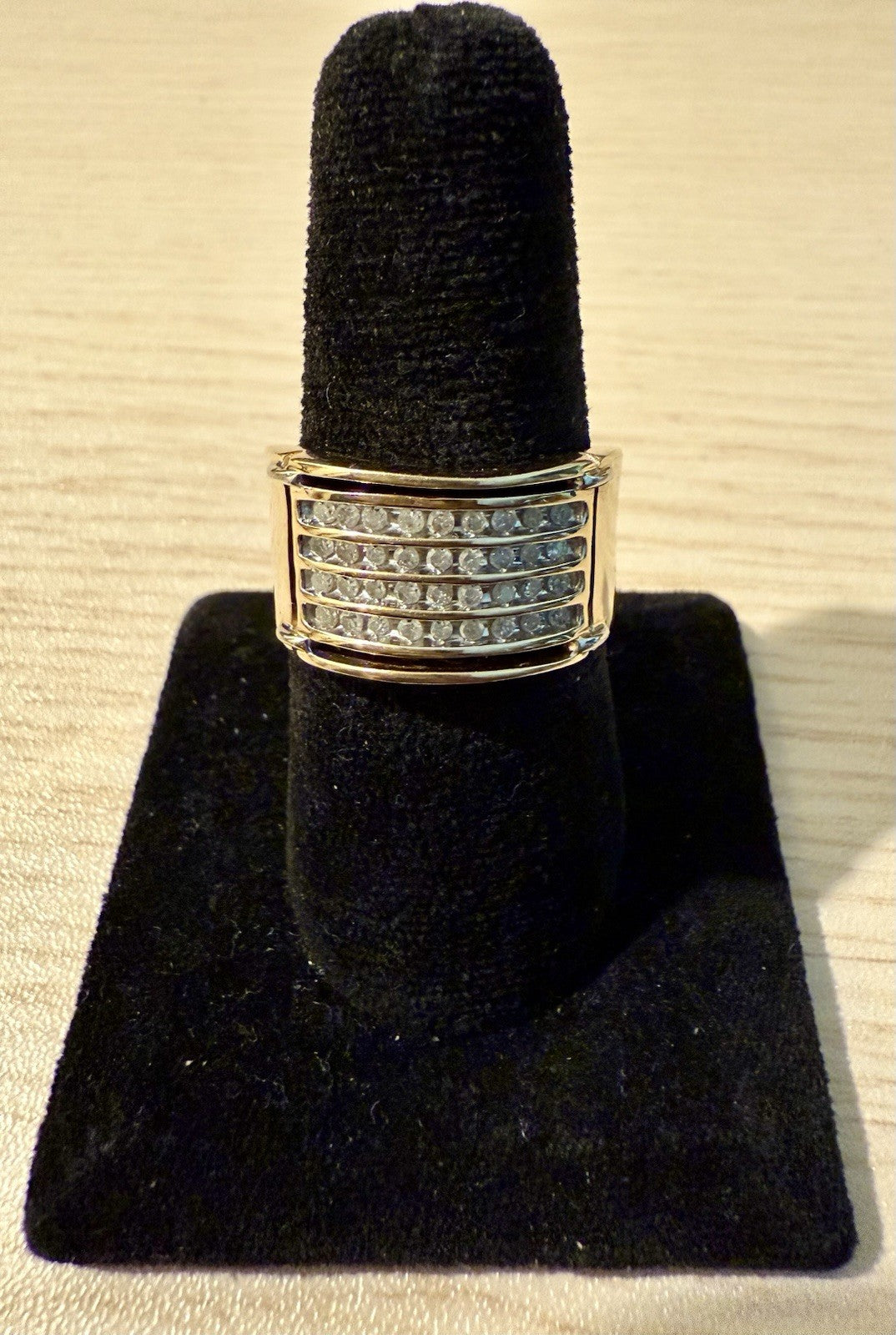 Vintage 10K Yellow Gold Diamond Ring -Size 10.75 (6.11gms)